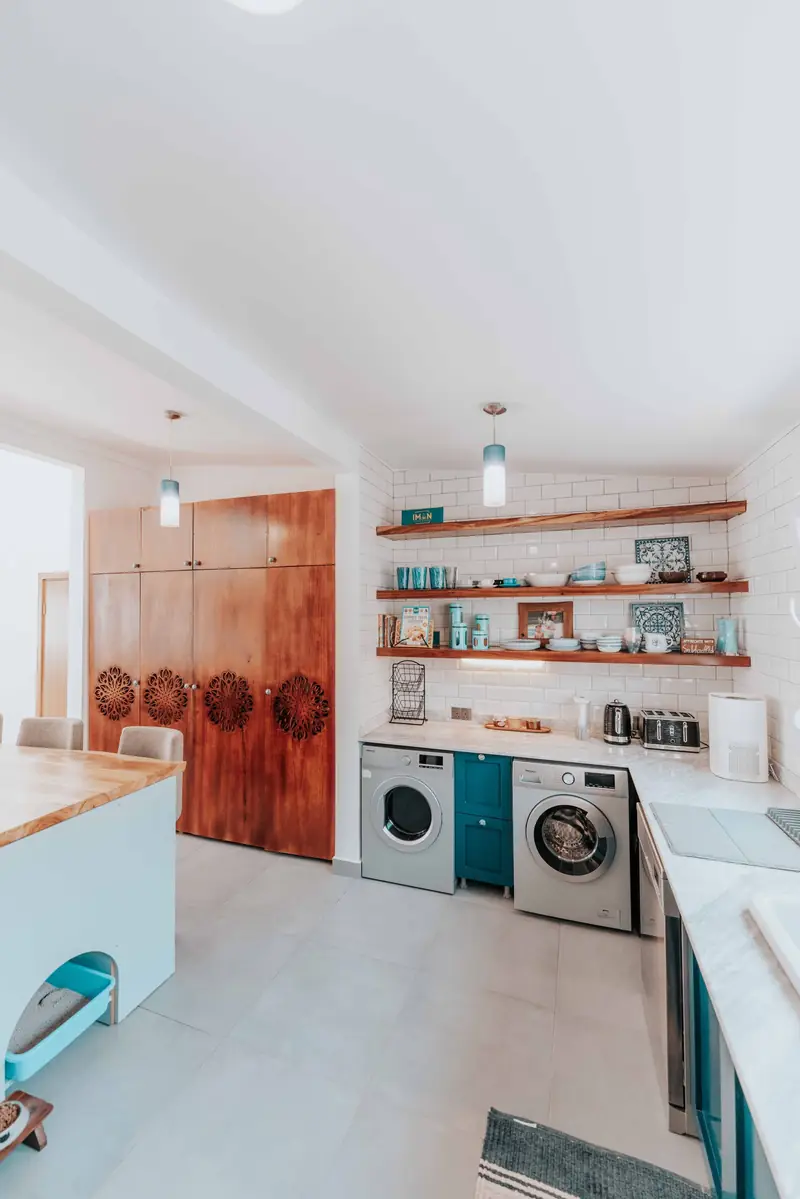 Shelves and a breakfast bar