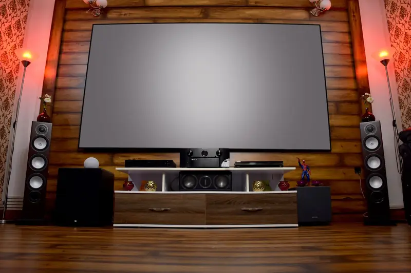 Projector screen