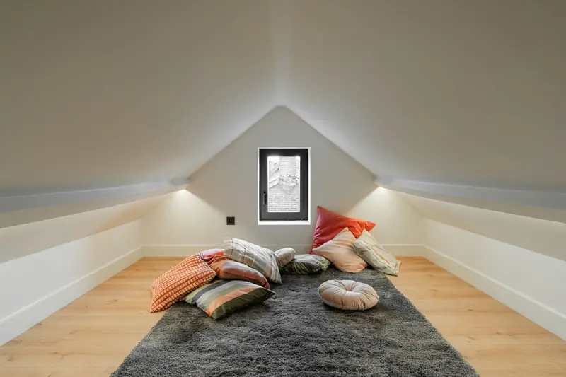 Seating under the eaves