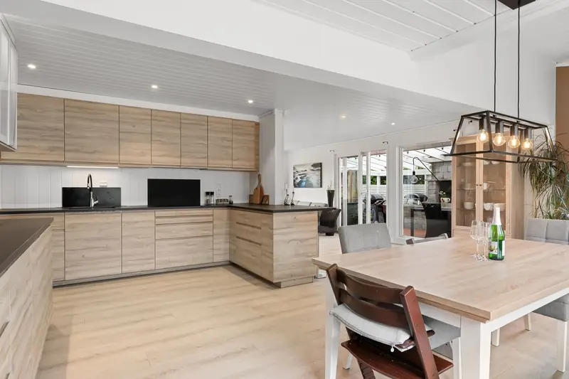 Kitchen diner